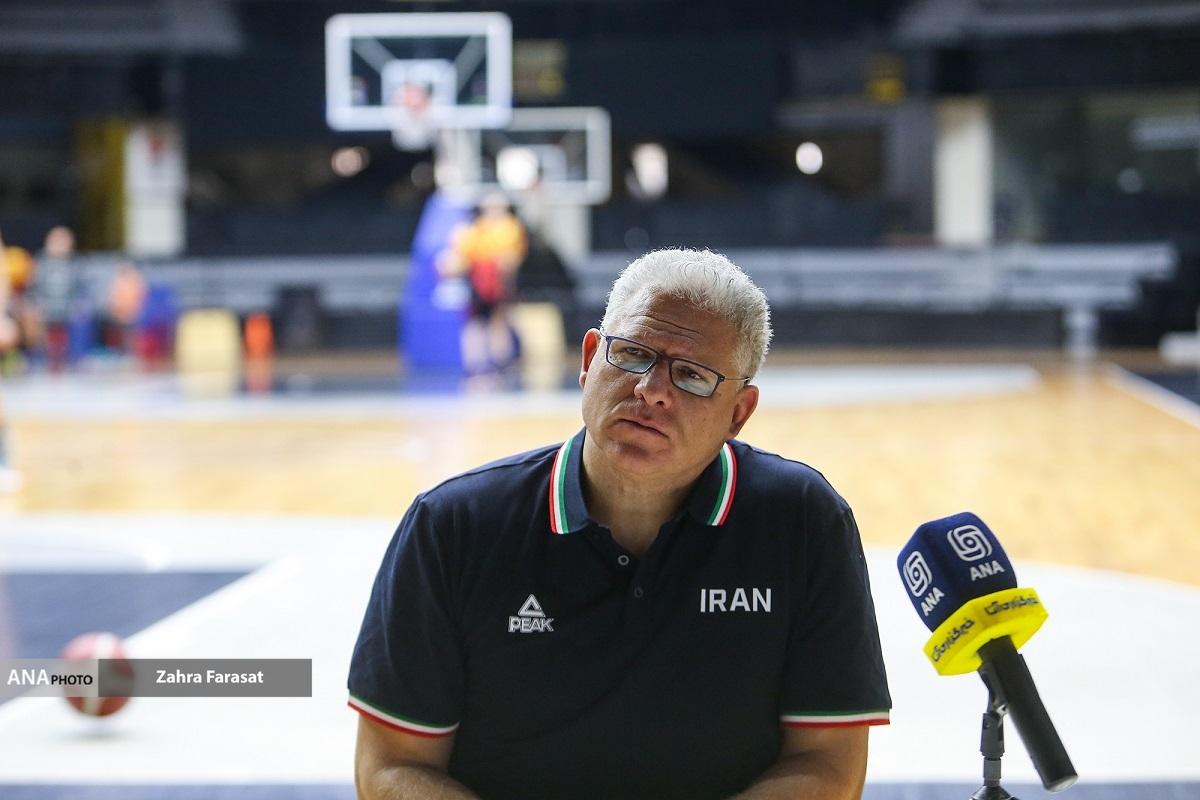 عیدانه//مانولوپولوس: فرهنگ پیروزی را در تیم ملی جا می‌اندازم/ نسل بسکتبال ملی ایران را می‌سازم/ برای رفتن به المپیک آمده‌ام+فیلم