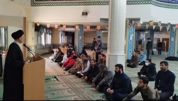 طنين مقاومت در دانشگاه آزاد؛ پرچم شهدا مقاومت در دستان دانشجویان طنين مقاومت در دانشگاه آزاد؛ پرچم شهدا مقاومت در دستان دانشجویان