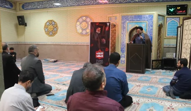 طنين مقاومت در دانشگاه آزاد؛ پرچم شهدا مقاومت در دستان دانشجویان طنين مقاومت در دانشگاه آزاد؛ پرچم شهدا مقاومت در دستان دانشجویان