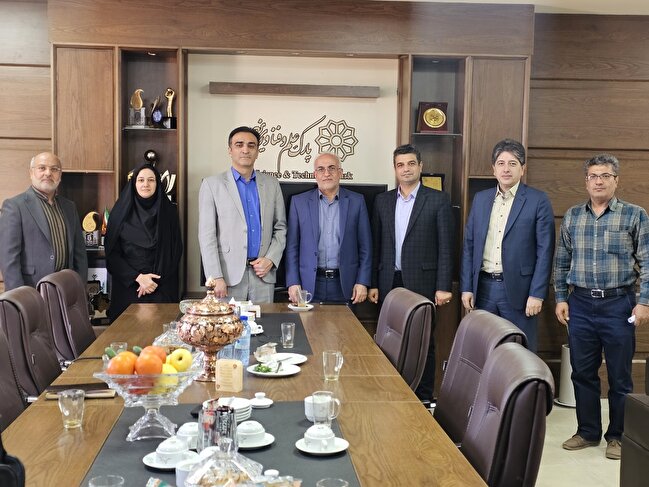 تحول مهارتی دانشگاه آزاد یزد؛ پیوند دانش و صنعت در دستور کار تحول مهارتی دانشگاه آزاد یزد؛ پیوند دانش و صنعت در دستور کار