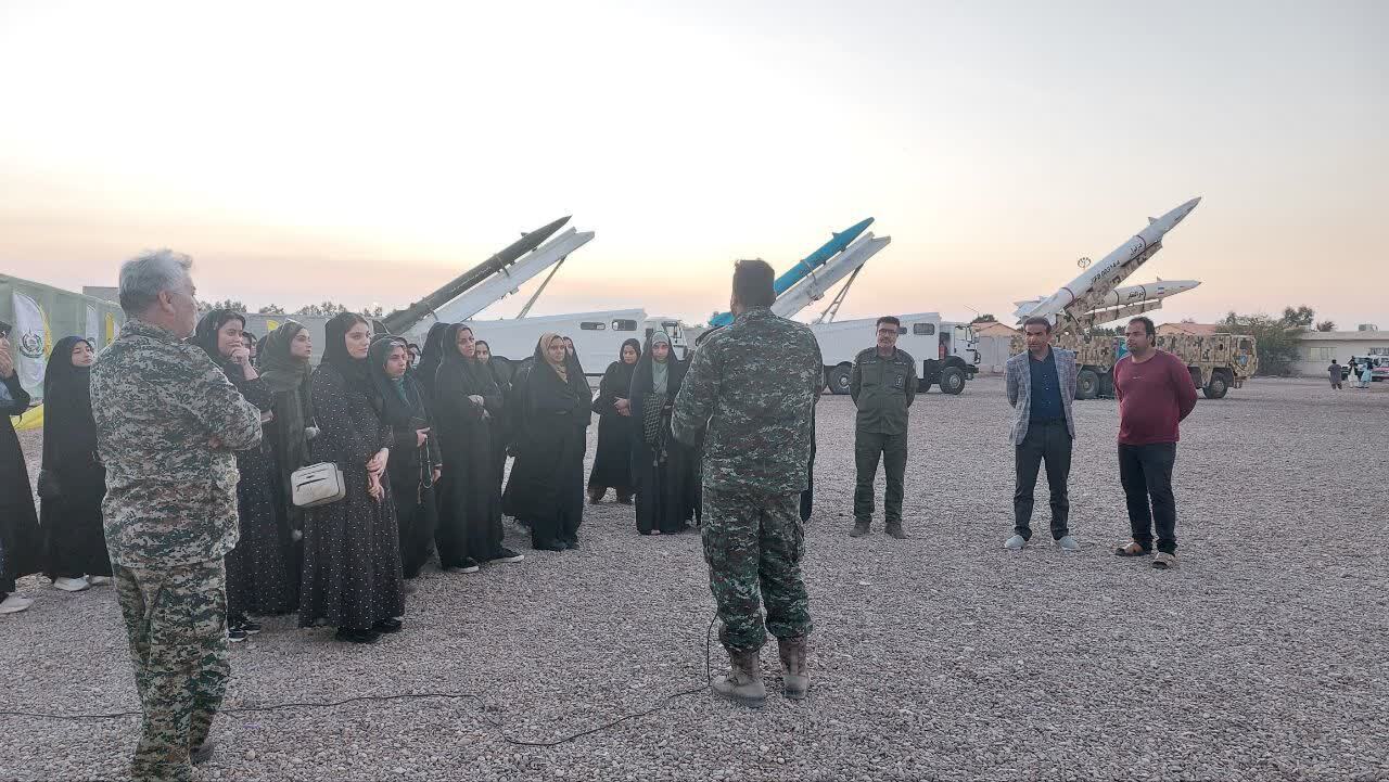 خاطراتی که زنده میشوند؛ سفر دانشجویان بسیجی به دل تاریخ دفاع مقدس خاطراتی که زنده میشوند؛ سفر دانشجویان بسیجی به دل تاریخ دفاع مقدس