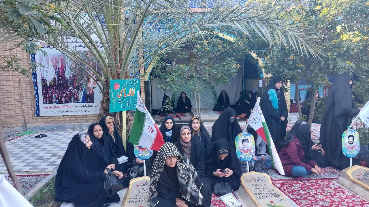 خاطراتی که زنده میشوند؛ سفر دانشجویان بسیجی به دل تاریخ دفاع مقدس خاطراتی که زنده میشوند؛ سفر دانشجویان بسیجی به دل تاریخ دفاع مقدس