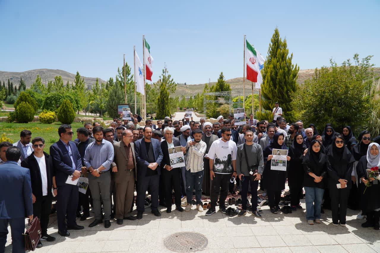 رونمایی دانشجویان از نسخه حقوق بشر آمریکایی با ایموجی «خنده»/ پروژه بایکوت خبری غرب شکست