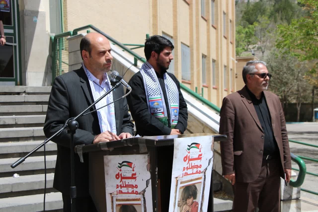 رونمایی دانشجویان از نسخه حقوق بشر آمریکایی با ایموجی «خنده»/ پروژه بایکوت خبری غرب شکست رونمایی دانشجویان از نسخه حقوق بشر آمریکایی با ایموجی «خنده»/ پروژه بایکوت خبری غرب شکست