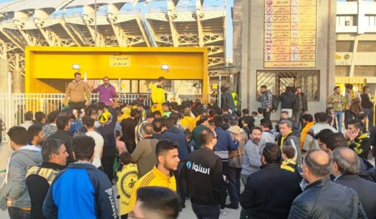 بماند///مرور اتفاقات آخرین تقابل پرسپولیس و سپاهان|