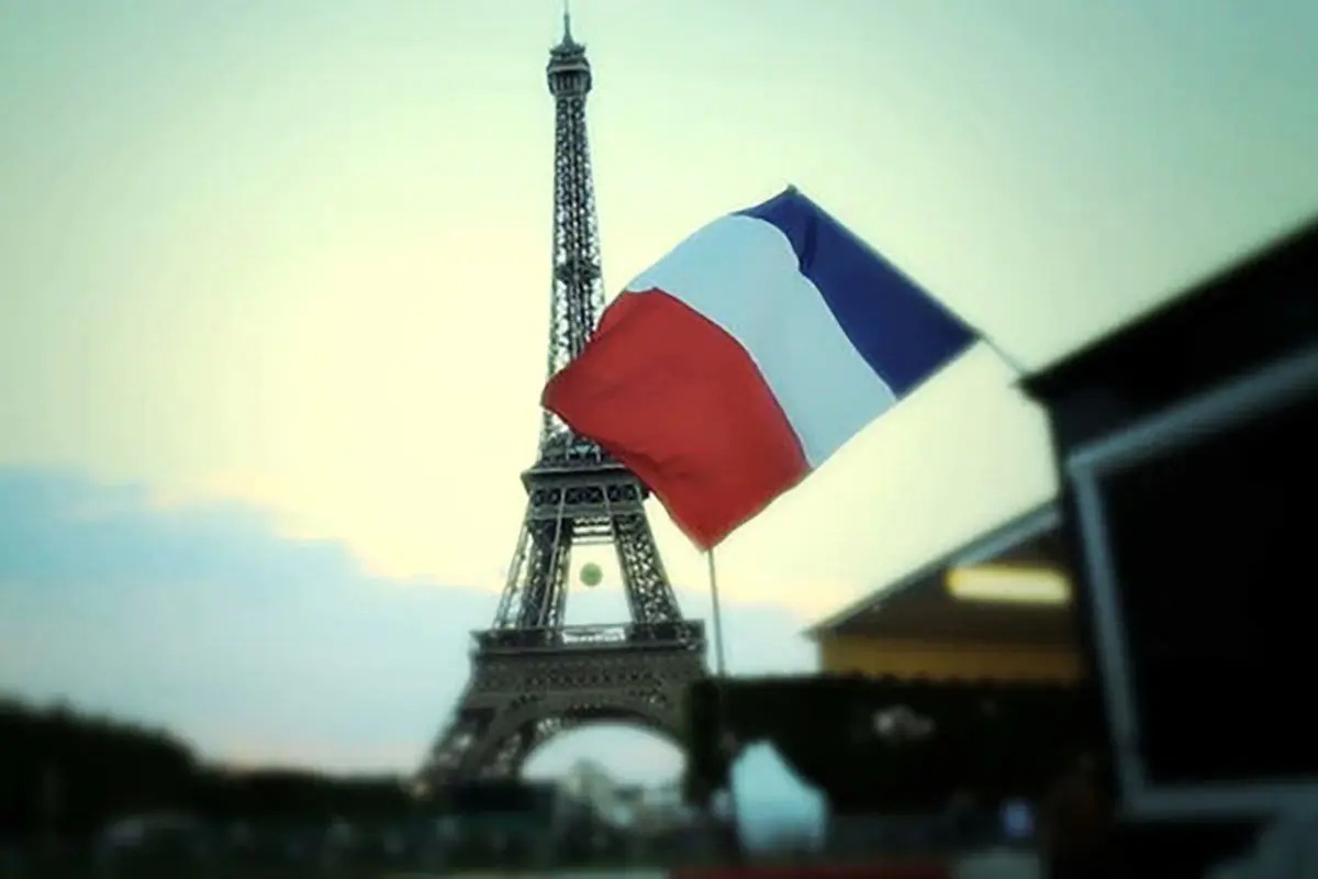 فرانسه جایگاه خود را در بین 10 اقتصاد برتر از دست می دهد