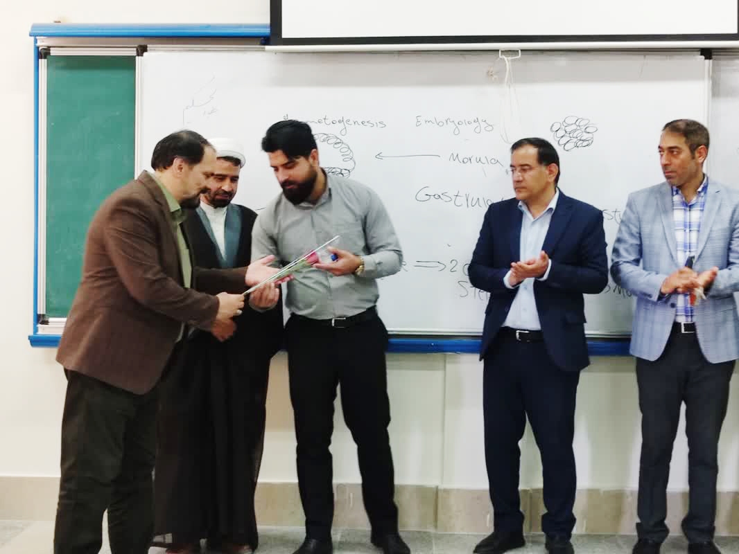 معلم اساسی‌ترین عامل تحقق اهداف نظام تعلیم و تربیت است