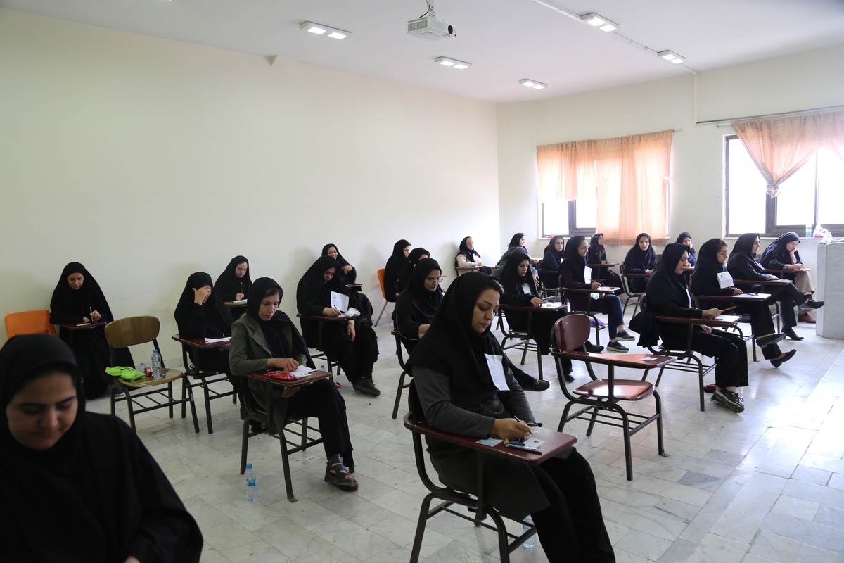 رقابت داوطلبان استخدامی آموزش و پرورش و EPT در دانشگاه آزاد اسلامی