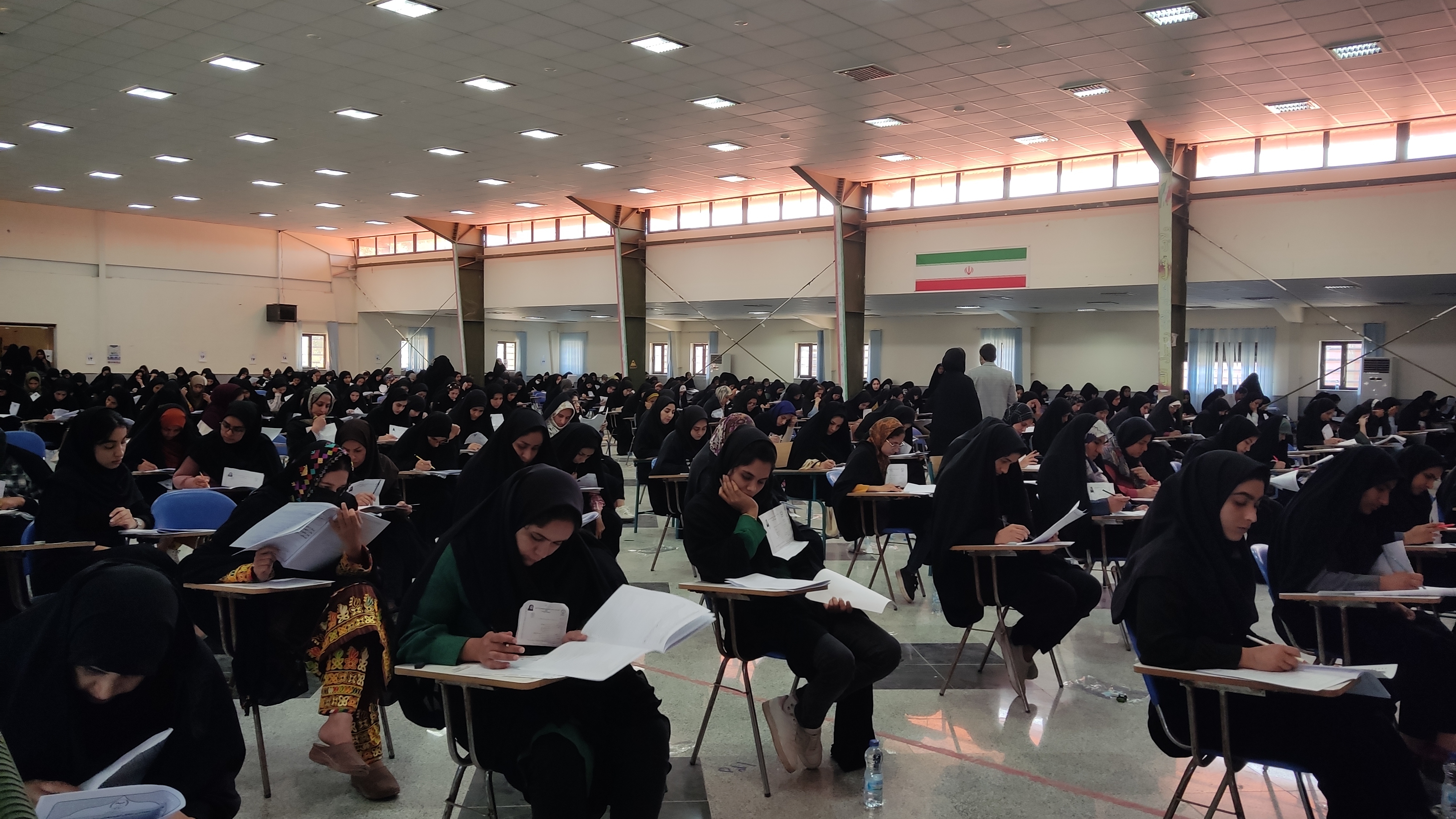 رقابت داوطلبان استخدامی آموزش و پرورش و EPT در دانشگاه آزاد اسلامی