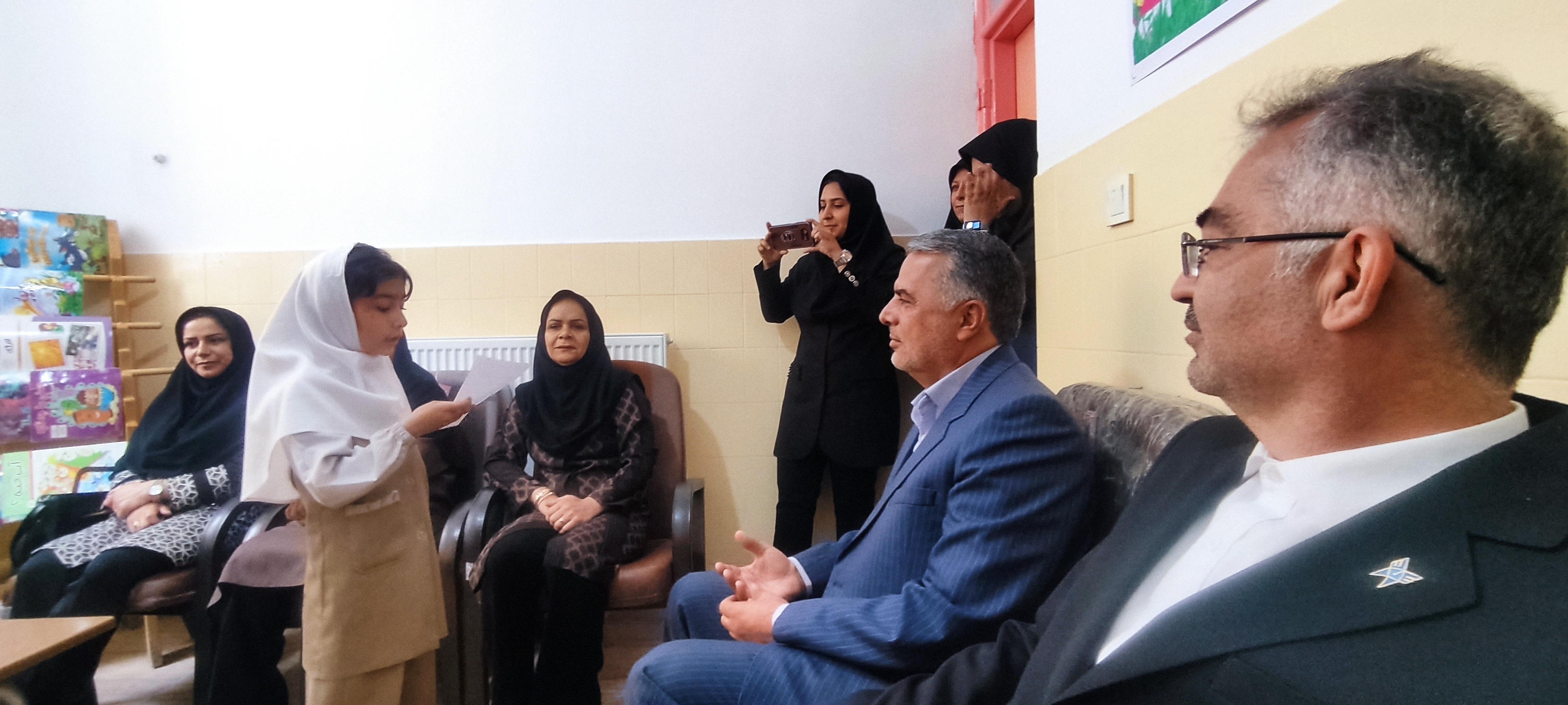 از بازار داغ دید و بازدید‌ تا تریبون‌های آزاد/ تبیین روشنگرانه در جنگ ترکیبی