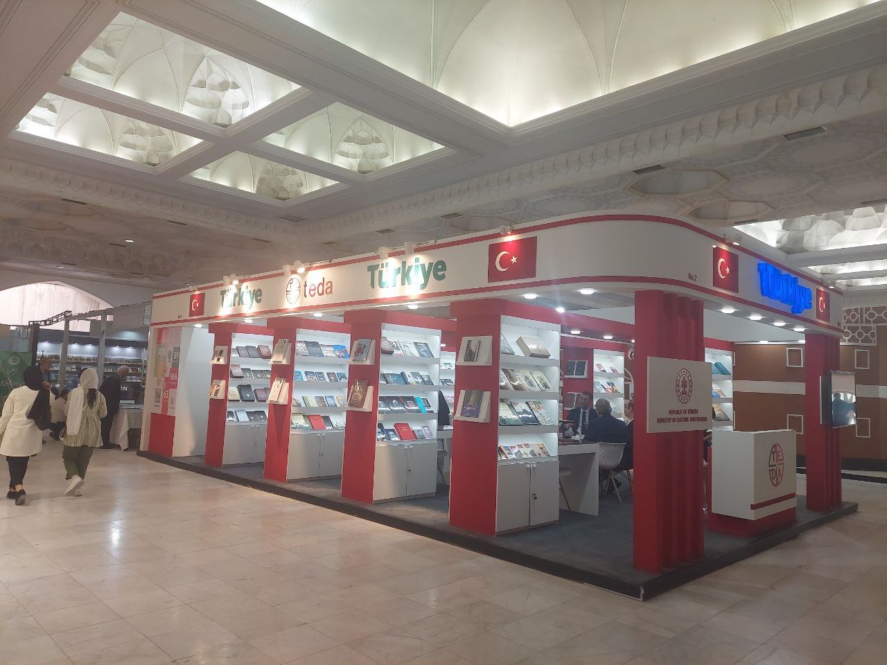 کتب ترکی بیشتر معرفی شود/ به آثار نیما یوشیج و زرین کوب علاقهمندم کتب ترکی بیشتر معرفی شود/ به آثار نیما یوشیج و زرین کوب علاقهمندم