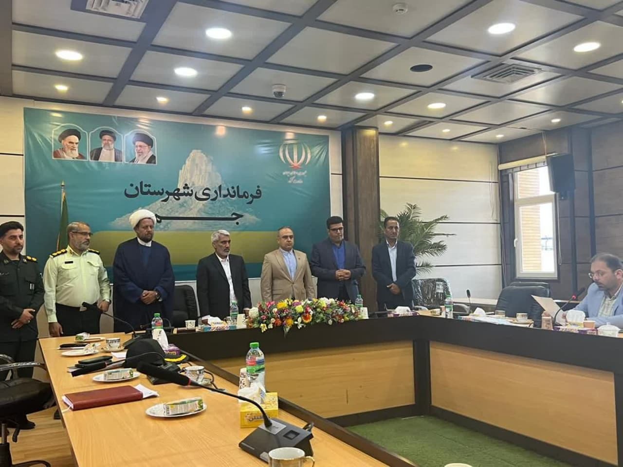 هدف معلمان مدرمگرایی نیست، تربیت انسان است هدف معلمان مدرمگرایی نیست، تربیت انسان است