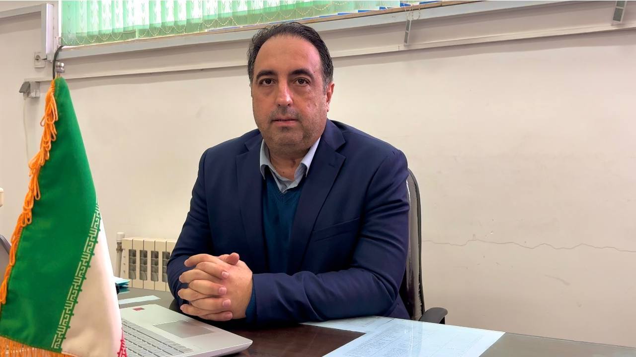 اشتغال و تولید اهرمهای مبارزه اقتصادی هستند اشتغال و تولید اهرمهای مبارزه اقتصادی هستند