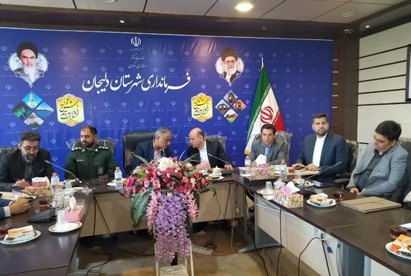 تفاهم‌نامه دانشگاه آزاد دلیجان و یک واحد صنعتی در قالب طرح «پویش»