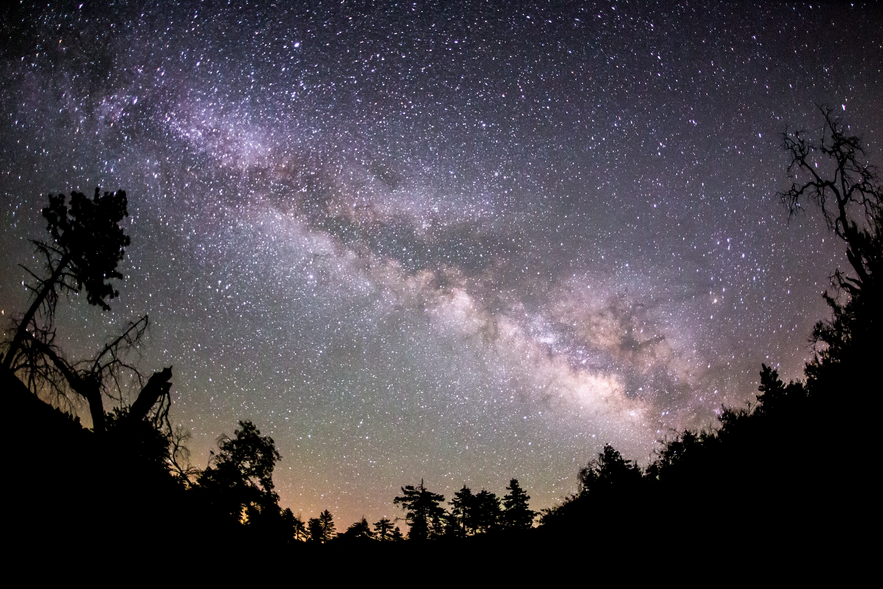 آیا کهکشان راه شیری به دور چیزی میچرخد؟ آیا کهکشان راه شیری به دور چیزی میچرخد؟