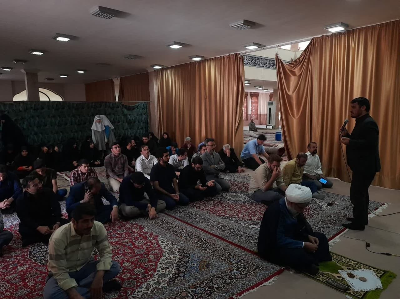 فراق یار نه آن می‌کند که بتوان گفت/ اشک ماتم دانشگاهیان در سوگ خادم‌الرضا(ع)