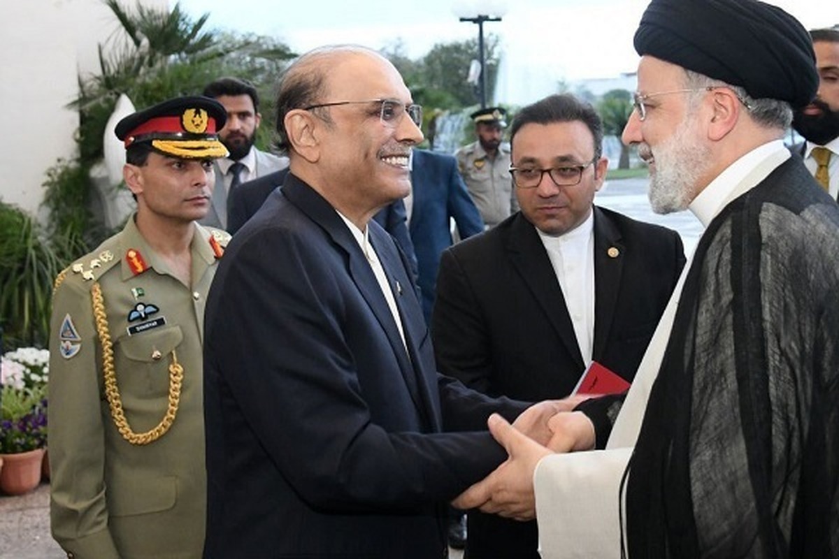 رئیس جمهور پاکستان به ایران سفر می‌کند