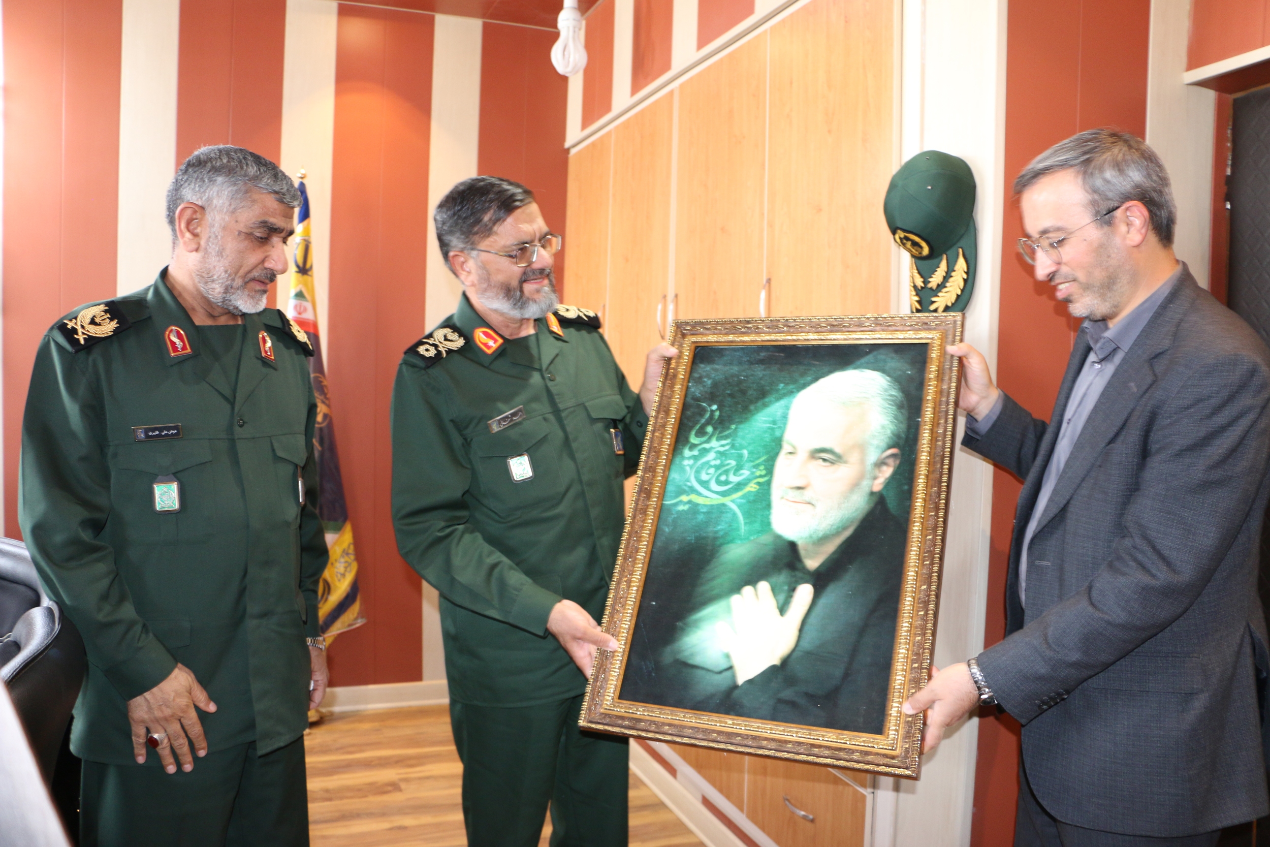 عملیات «وعده صادق» نتیجه تعامل سپاه و دانشگاه بود عملیات «وعده صادق» نتیجه تعامل سپاه و دانشگاه بود