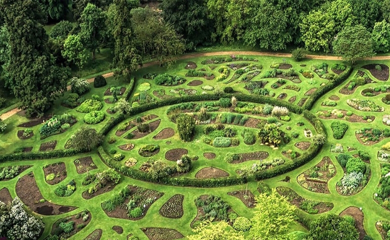 تهدید زوال باغ ملی گیاهشناسی بر اثر توسعه شهری نامتوازن تهدید زوال باغ ملی گیاهشناسی بر اثر توسعه شهری نامتوازن