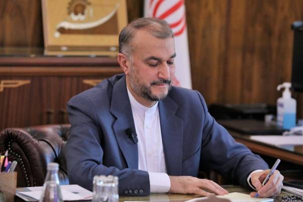 دانشجویان در دل آمریکا «فلسطینِ آزاد» را فریاد می‌زنند/ سرکوب شدید دانشجویان در فرانسه و آمریکا