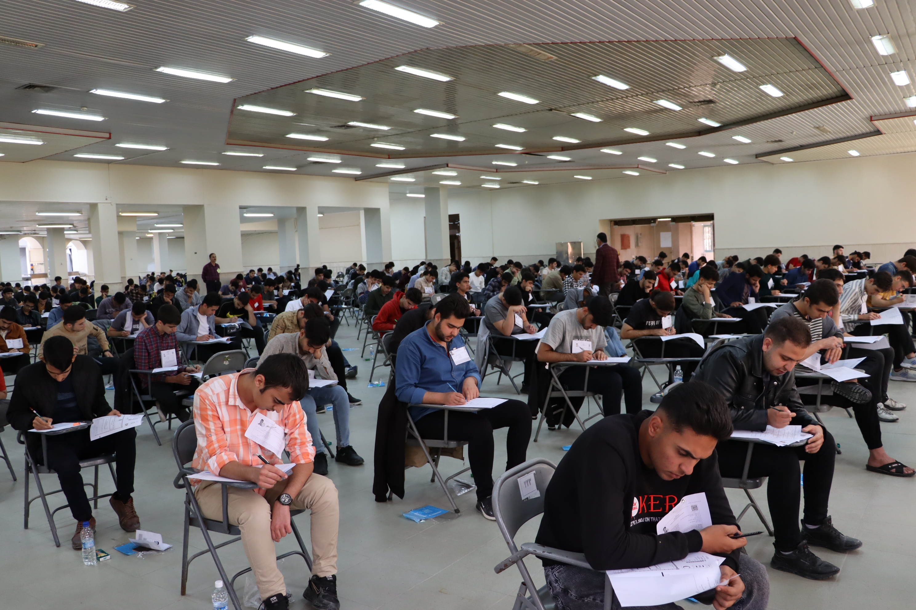 ماراتُن علمی متقاضیان آزمون سراسری برای تصاحب صندلی‌های دانشگاه‌ها