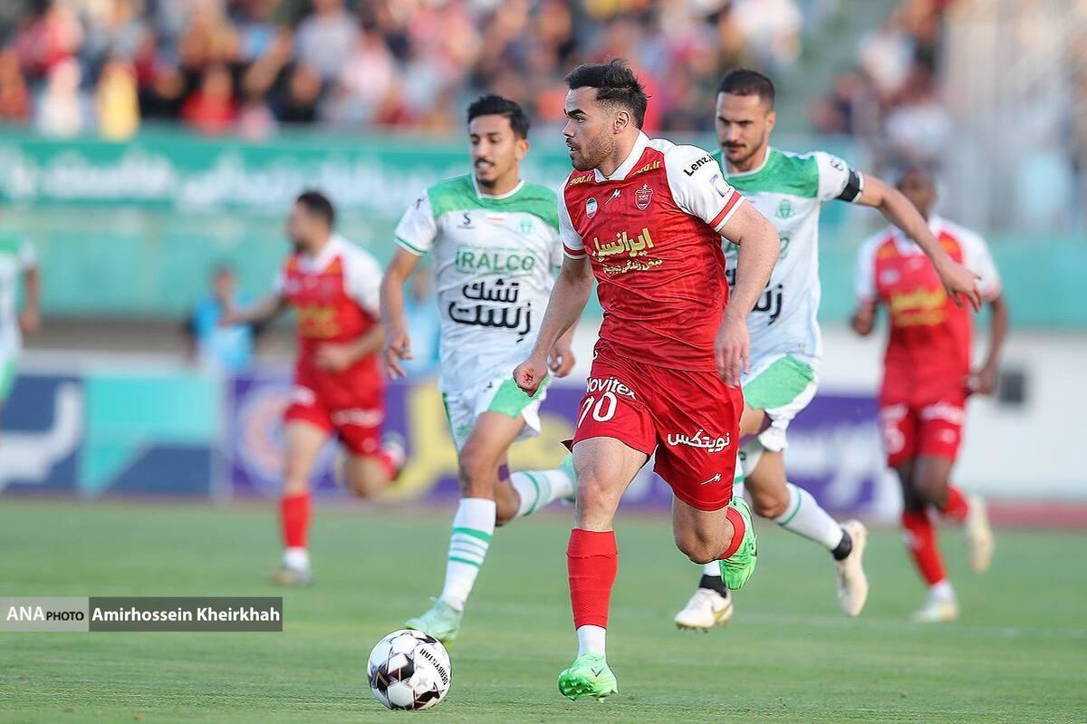 جام حذفی |  تعویض طلایی حسینی جواب داد و بازی پرسپولیس و آلومینیوم به وقت اضافه کشیده شد.