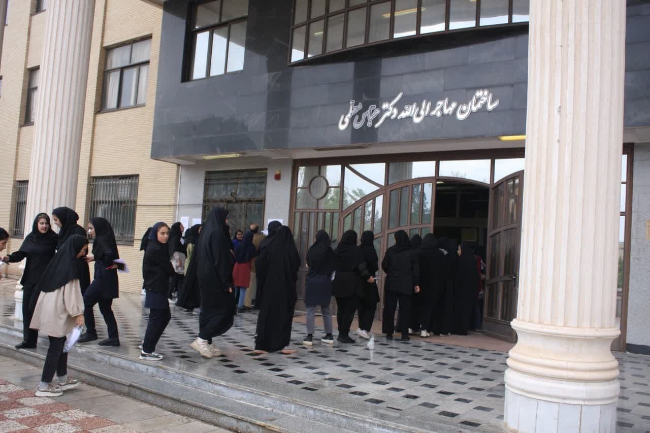 ماراتُن علمی متقاضیان آزمون سراسری برای تصاحب صندلی‌های دانشگاه‌ها