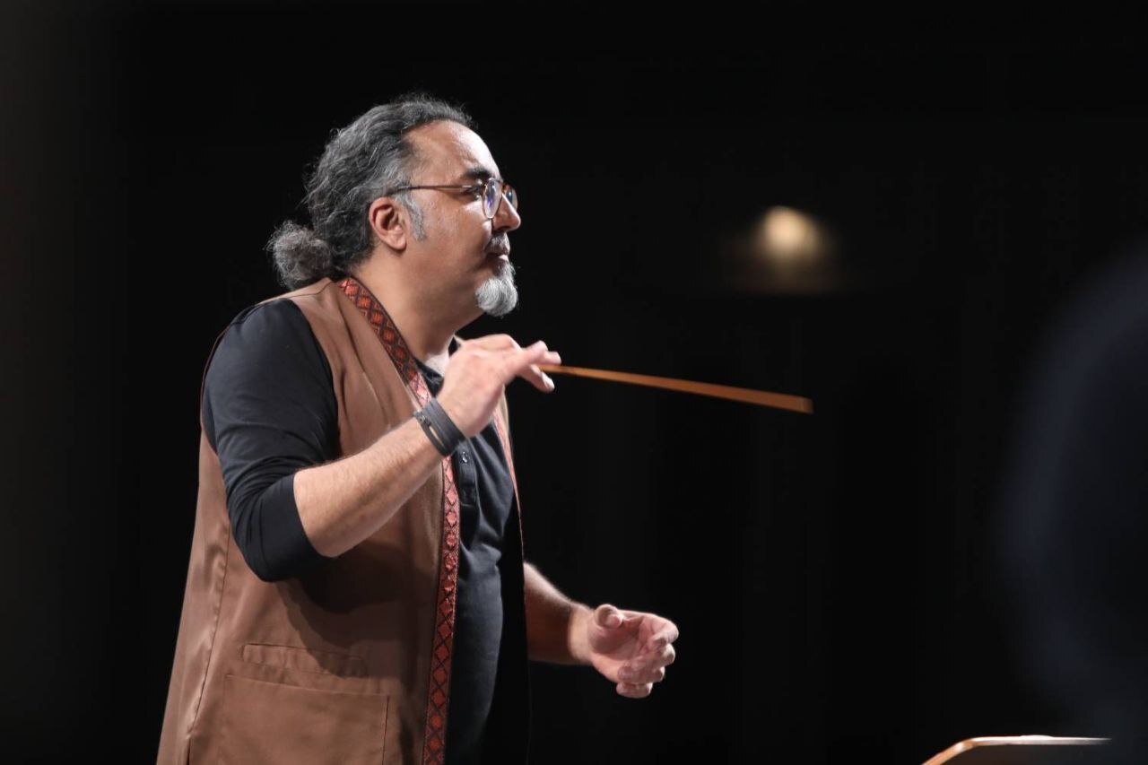 عاشقانه‌های مولانا در تالار وحدت پراقبال شد/وقتی موسیقی سنتی رنگ و بوی تازه می‌گیرد+فیلم