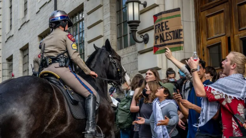 دموکراسی بدون روتوش/ پلیس آمریکا زیر تیغ عدالت دانشجویی دموکراسی بدون روتوش/ پلیس آمریکا زیر تیغ عدالت دانشجویی