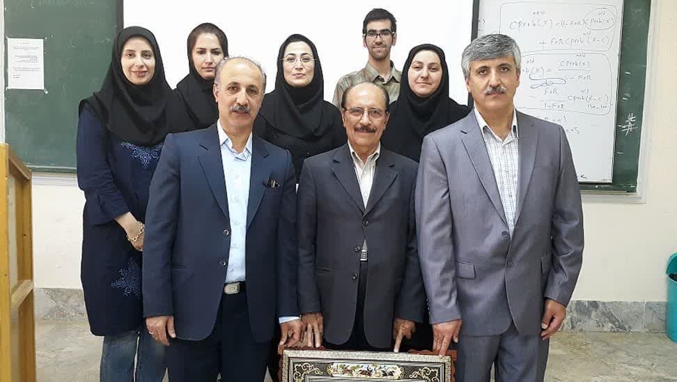 لزوم همراهی علم و عمل در رشتههای روانشناسی و مشاوره لزوم همراهی علم و عمل در رشتههای روانشناسی و مشاوره