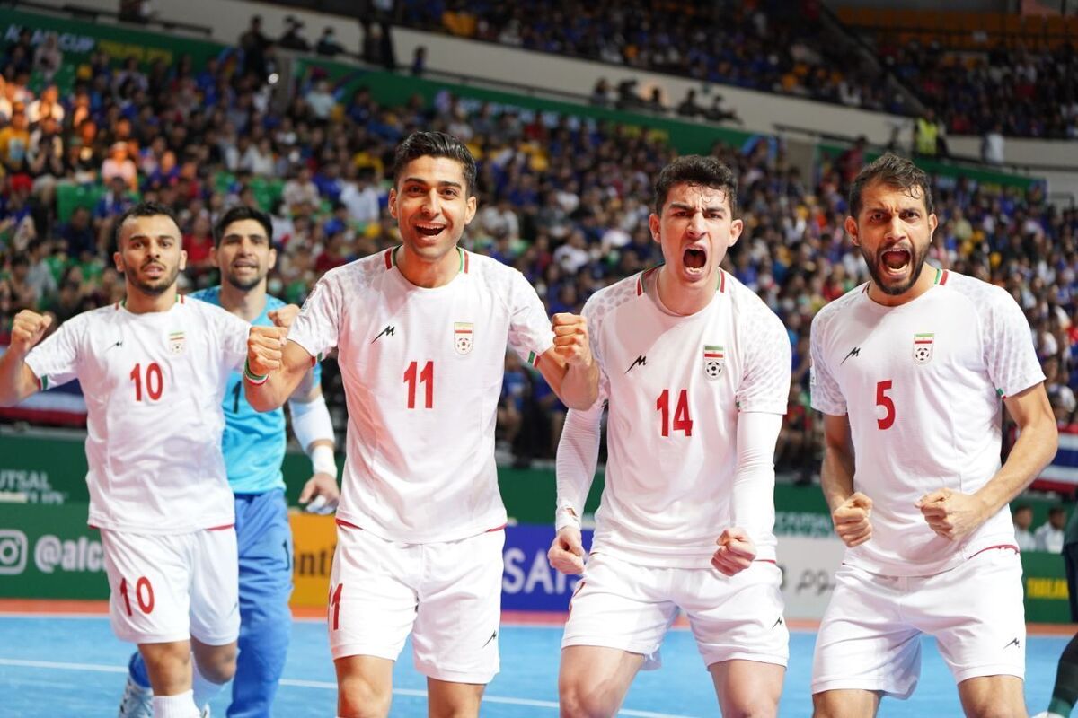 جام ملت های آسیا 2024 فوتسال ایران جام قهرمانی را بالای سر برد شاگردان شمسایی بر بام آسیا