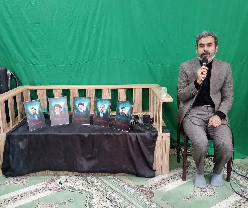 خراسانی و هم خادم رضا هم خادم المله/ دانشگاه آزاد در سوگ «شهدا خدمت»