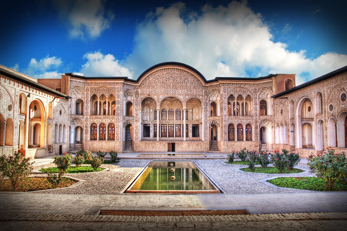 اثر حجاب بر معماری ایرانی- اسلامی