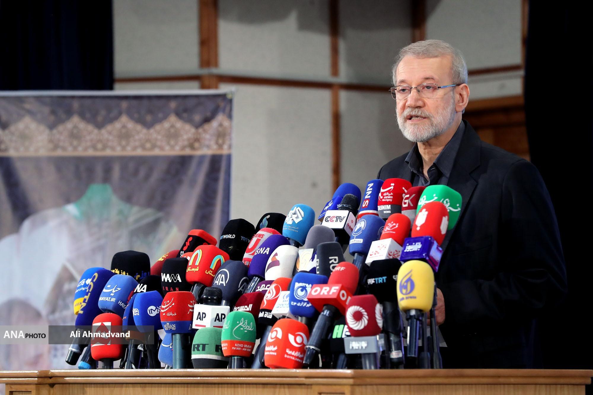 دومین روز ثبتنام نامزدهای انتخابات ریاست جمهوری/ لاریجانی نامزد انتخابات شد دومین روز ثبتنام نامزدهای انتخابات ریاست جمهوری/ لاریجانی نامزد انتخابات شد