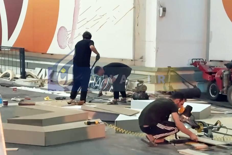 تصاویری از مراحل ساخت سکوی قهرمانی در ورزشگاه آزادی