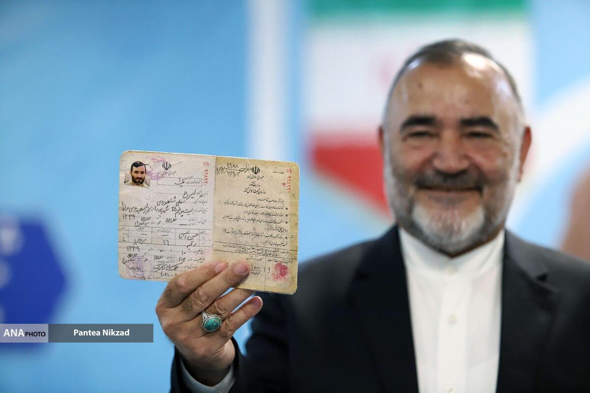 سرتیپ شاهوردی در انتخابات ریاست جمهوری ثبت‌نام کرد