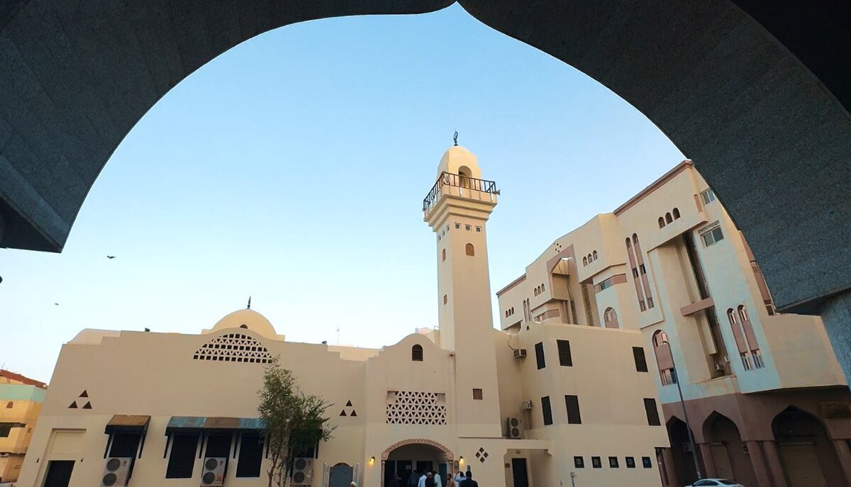 گذری بر تاریخ مسجد استراحت+ فیلم