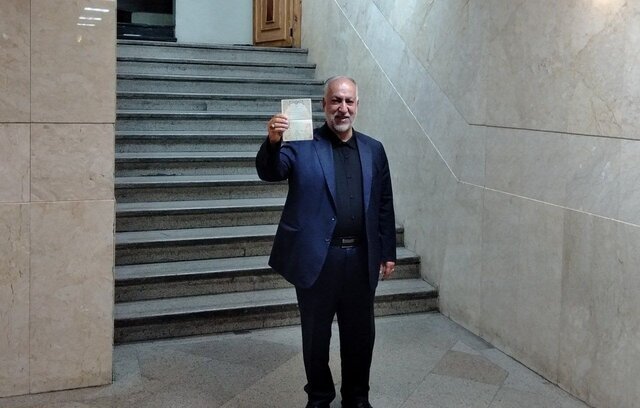 ثبت نام از داوطلبان ریاست جمهوری به ایستگاه پایانی رسید/ قالیباف و جهانگیری وارد عرصه انتخابات شدند ثبت نام از داوطلبان ریاست جمهوری به ایستگاه پایانی رسید/ قالیباف و جهانگیری وارد عرصه انتخابات شدند