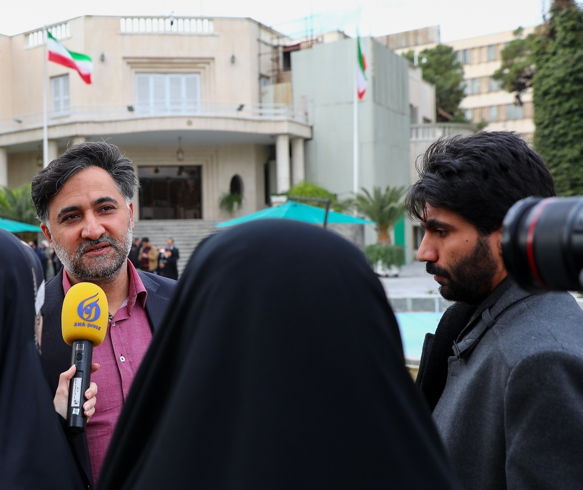 دهقانی فیروزآبادی: حمکرانی دانش‌بنیان و نخبگانی مهمترین مسیر پیشرفت در ایران است