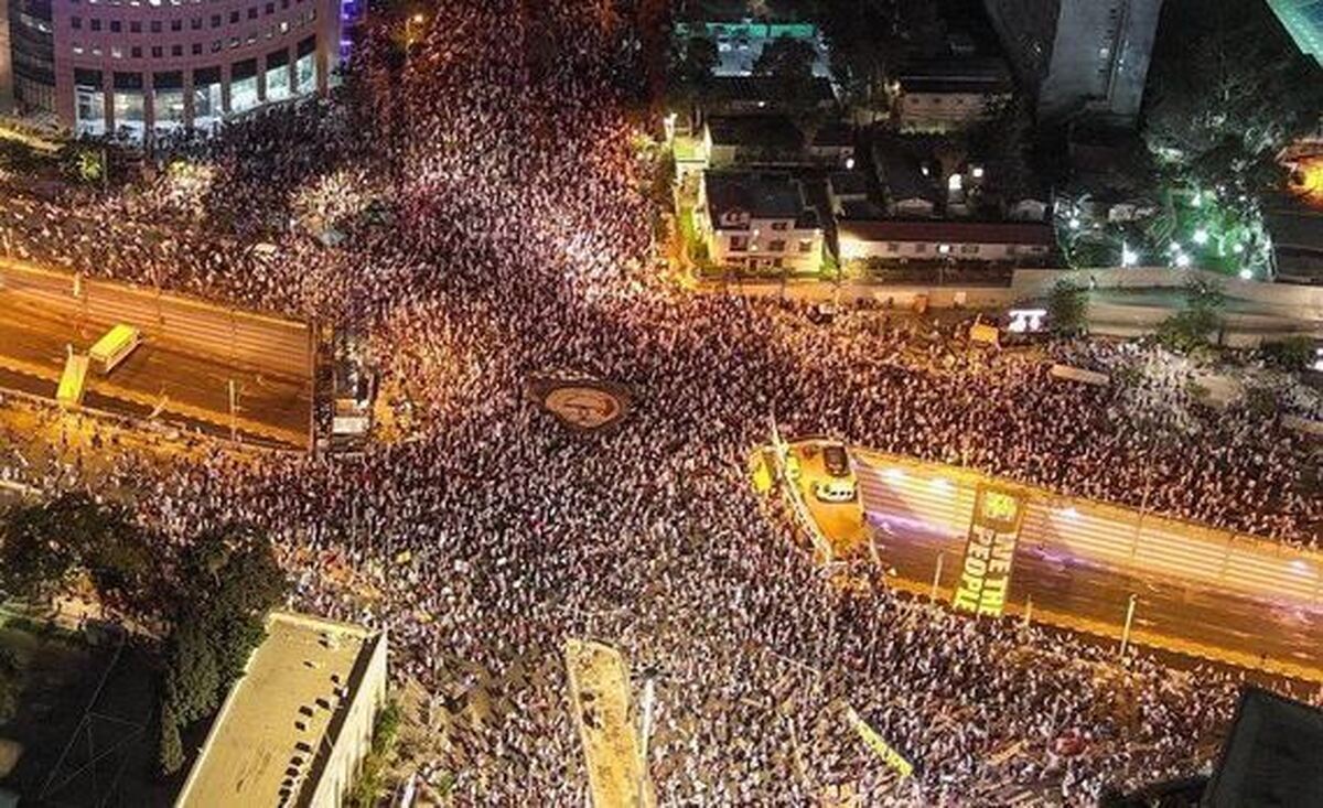 هزاران نفر در تل‌آویو علیه نتانیاهو تظاهرات کردند + فیلم