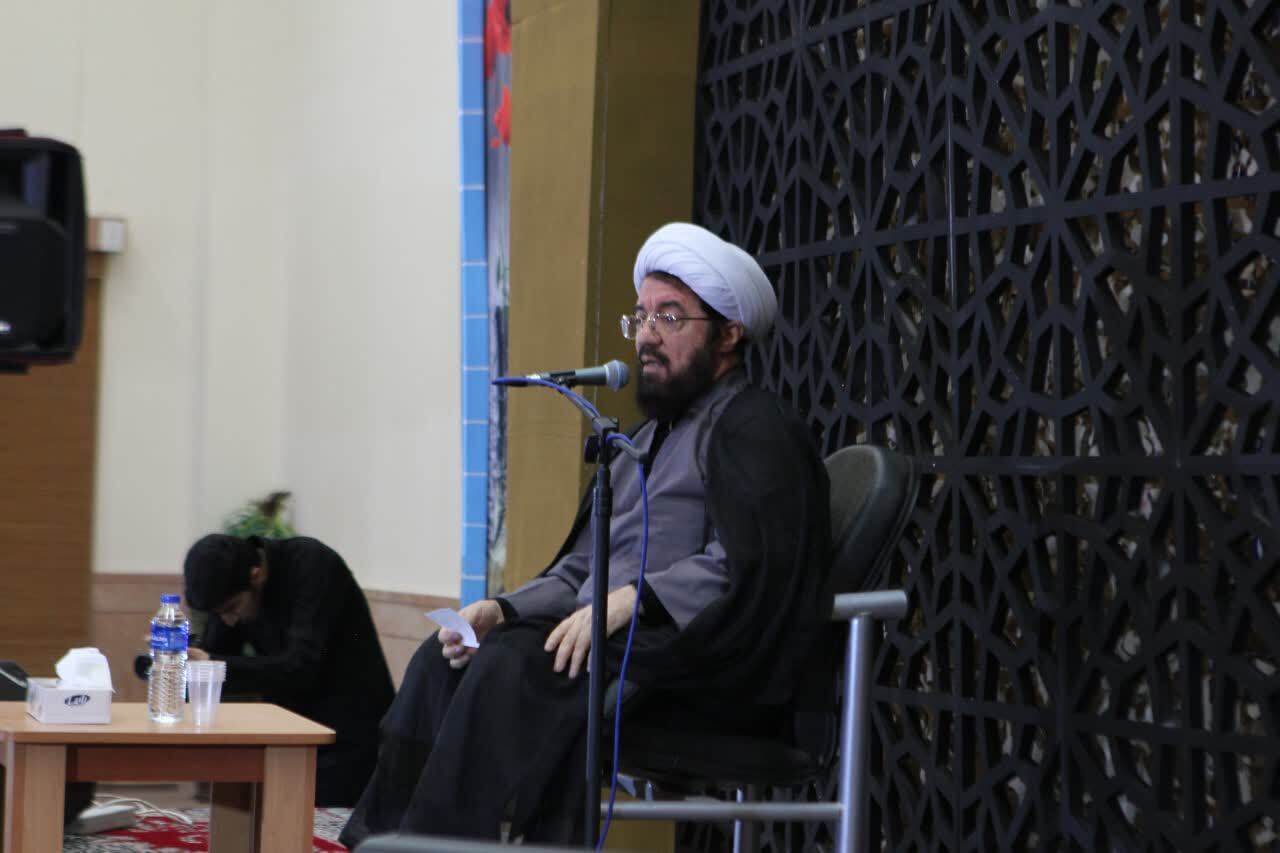 خراسانی و هم خادم رضا هم خادم المله/ دانشگاه آزاد در سوگ «شهدا خدمت»