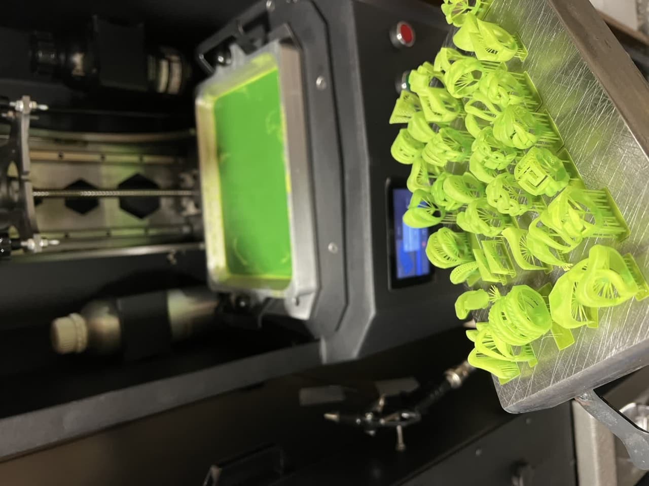 ساخت محصولی فناورانه که هزینه تولید زیورآلات را کاهش میدهد/ تکنولوژی پرینت سهبُعدی بومیسازی شد ساخت محصولی فناورانه که هزینه تولید زیورآلات را کاهش میدهد/ تکنولوژی پرینت سهبُعدی بومیسازی شد