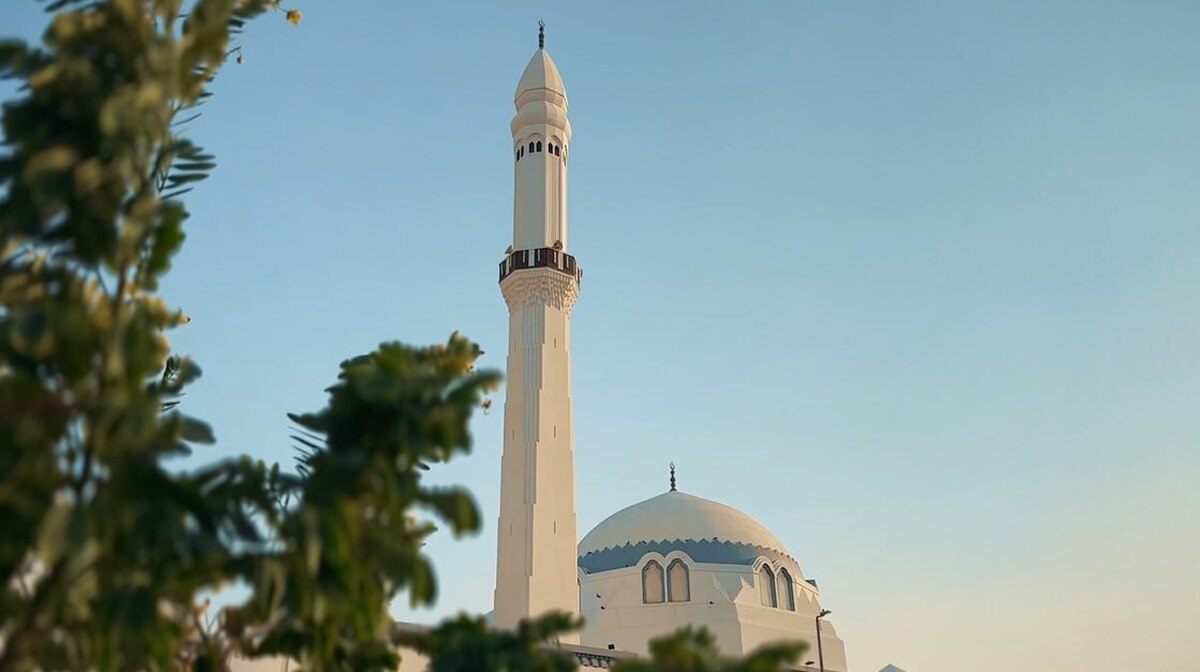 مسجد جمعه؛ محل اقامه نخستین نماز جمعه در مدینه + فیلم