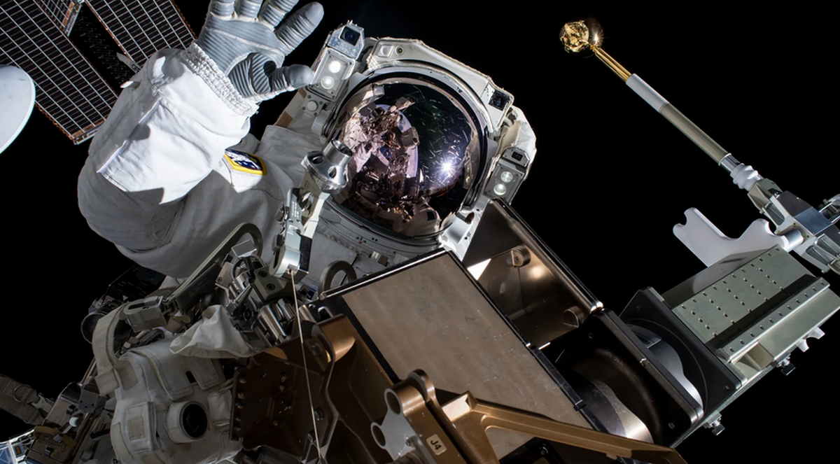 پیاده‌روی فضانوردان ناسا برای تعمیرات ایستگاه مداری