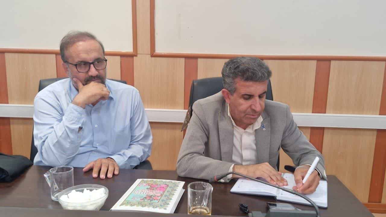 حضور پرشور مردم در انتخابات ریاستجمهوری نقشه شوم دشمنان را خنثی میکند حضور پرشور مردم در انتخابات ریاستجمهوری نقشه شوم دشمنان را خنثی میکند