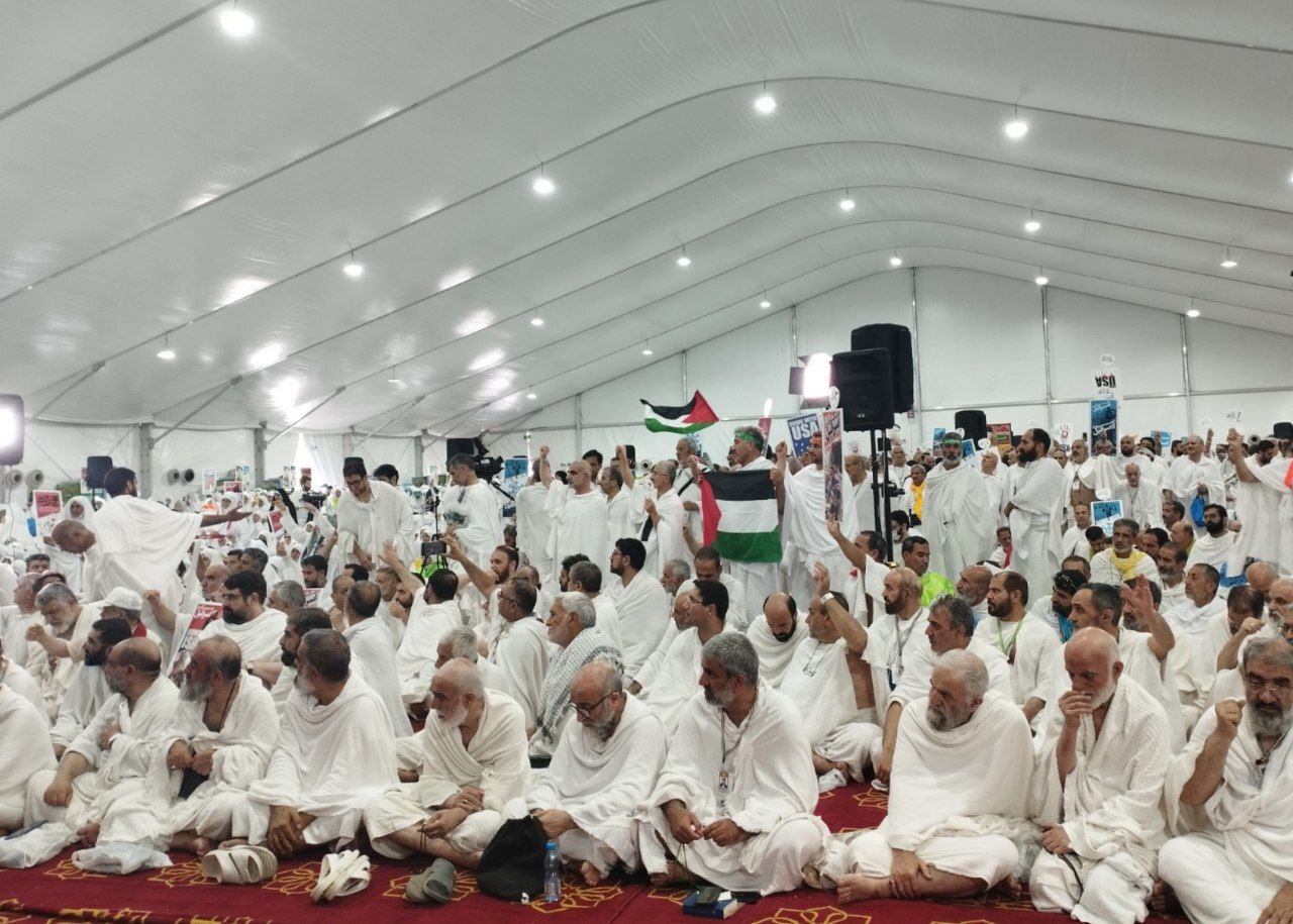 مراسم برائت از مشرکین با قرائت پیام مقام‌معظم رهبری برگزار شد+ عکس