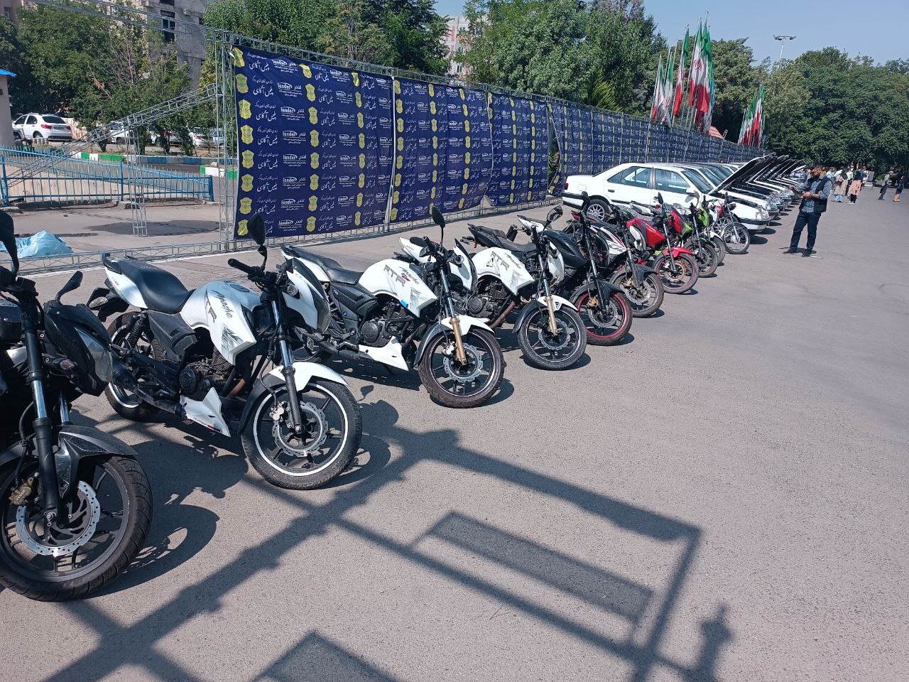 نمایش کشفیات سارقان و مالخران در پلیس آگاهی تهران +عکس نمایش کشفیات سارقان و مالخران در پلیس آگاهی تهران +عکس