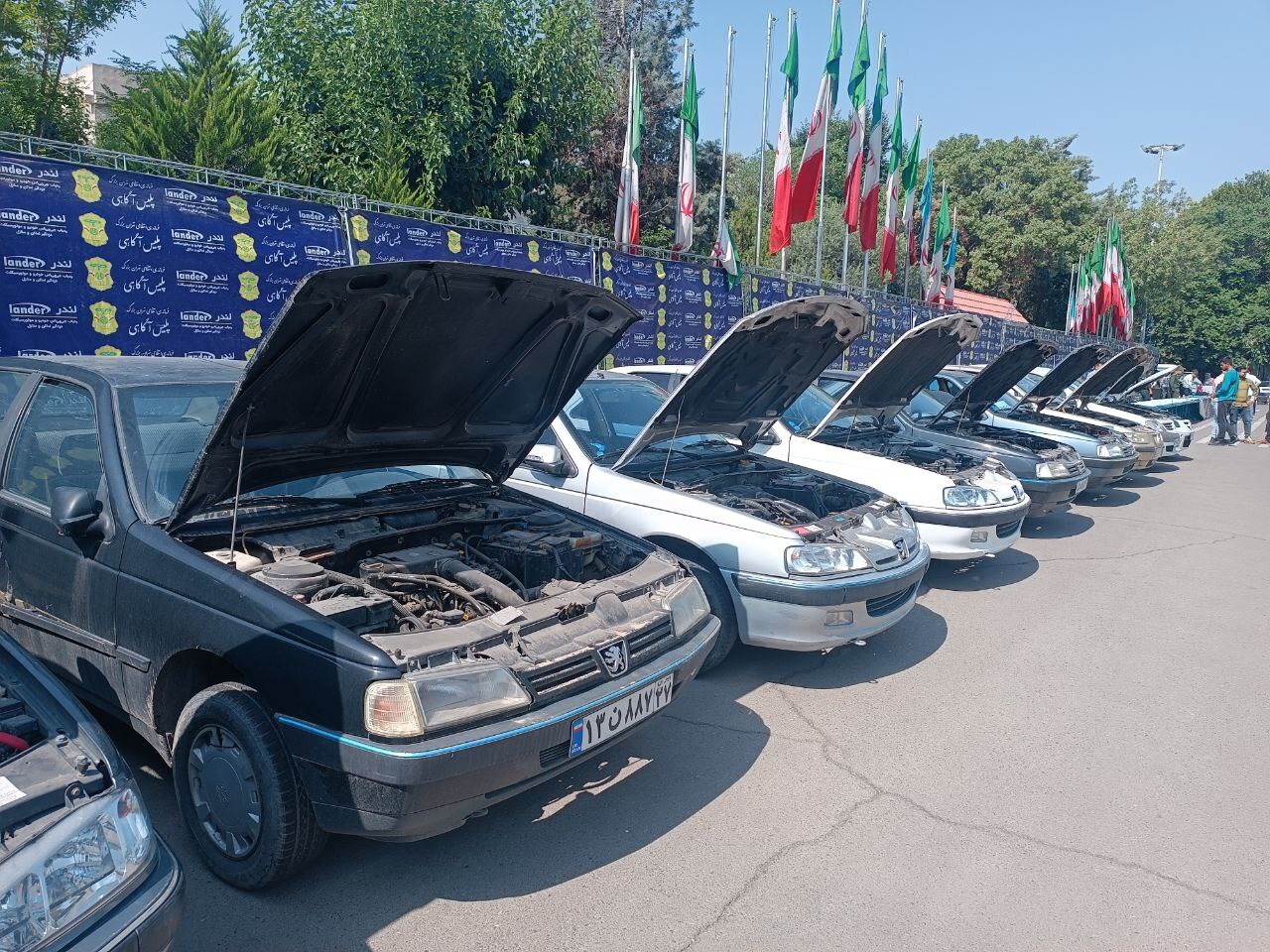 نمایش کشفیات سارقان و مالخران در پلیس آگاهی تهران +عکس نمایش کشفیات سارقان و مالخران در پلیس آگاهی تهران +عکس