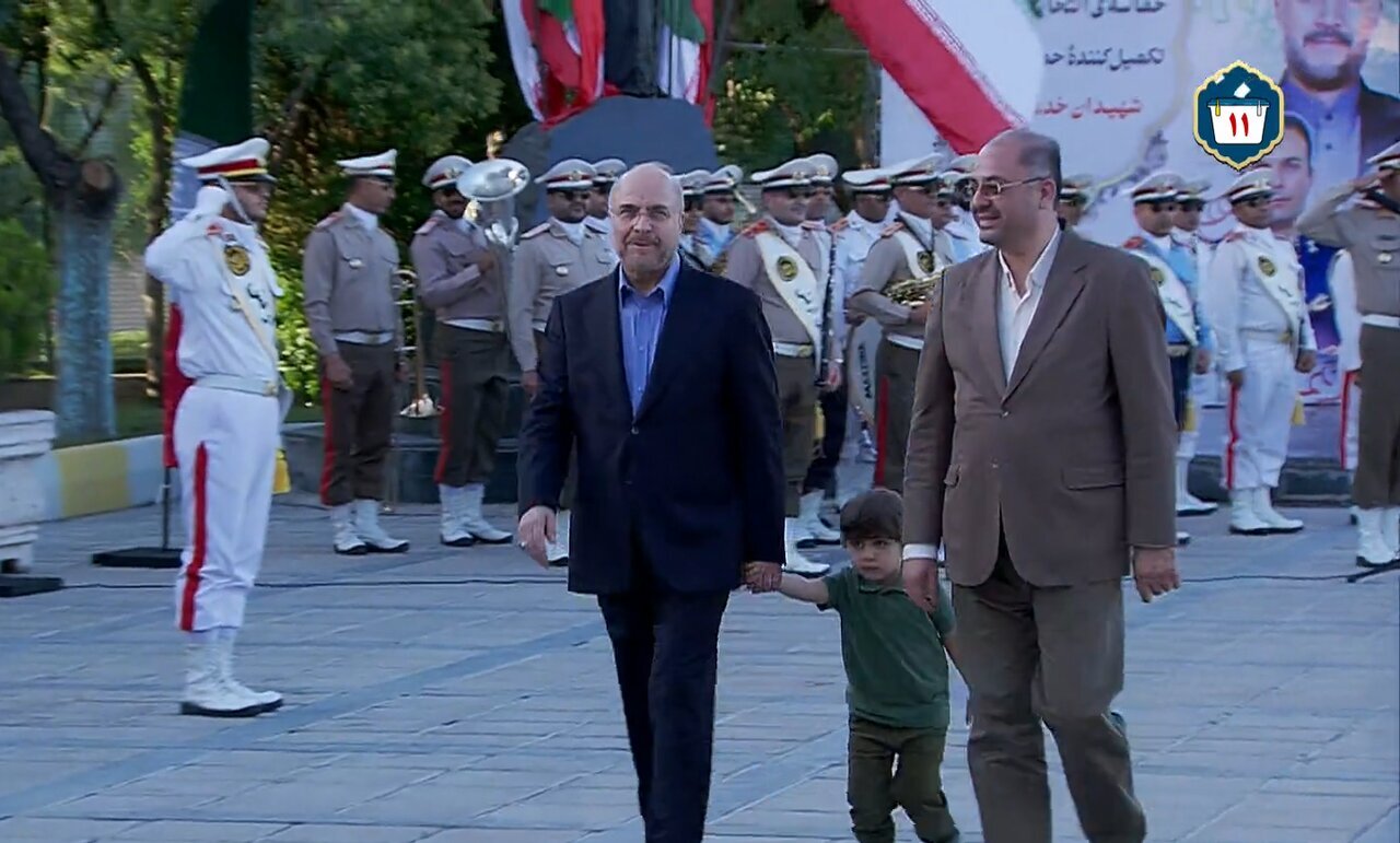 نامزدهای انتخابات ریاست جمهوری وارد محل مناظره شدند نامزدهای انتخابات ریاست جمهوری وارد محل مناظره شدند