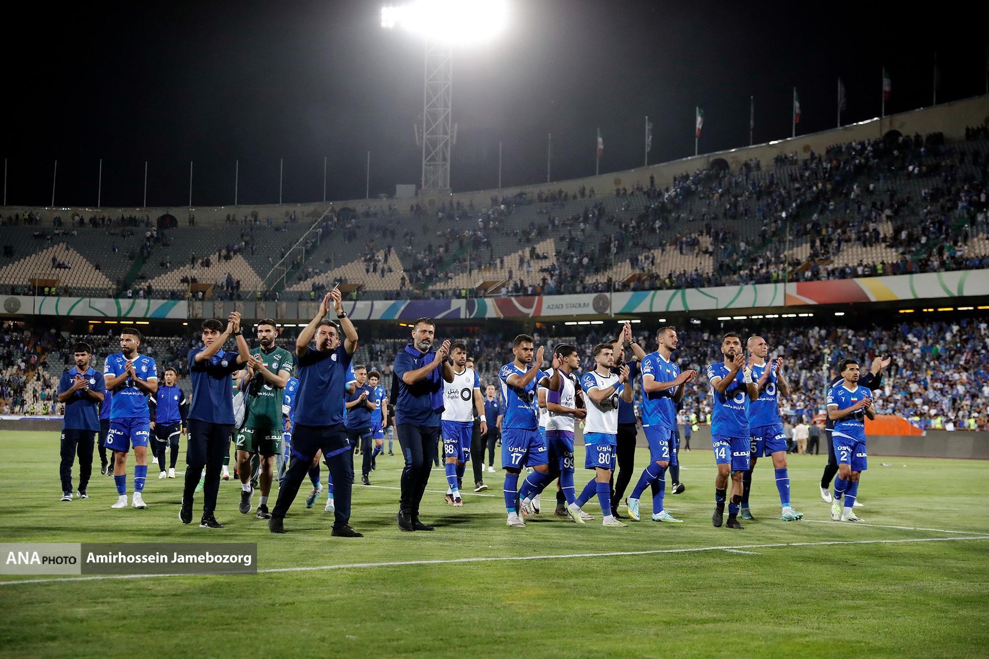 نگرانی هواداران و سکوت آزاردهنده باشگاه استقلال در قبال وضعیت نکونام و نقل و انتقالات نگرانی هواداران و سکوت آزاردهنده باشگاه استقلال در قبال وضعیت نکونام و نقل و انتقالات